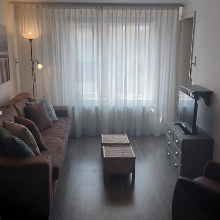 Appartement met inpandig balkon, 150 meter verwijderd van strand en centrum Zoutelande Buitenkant foto