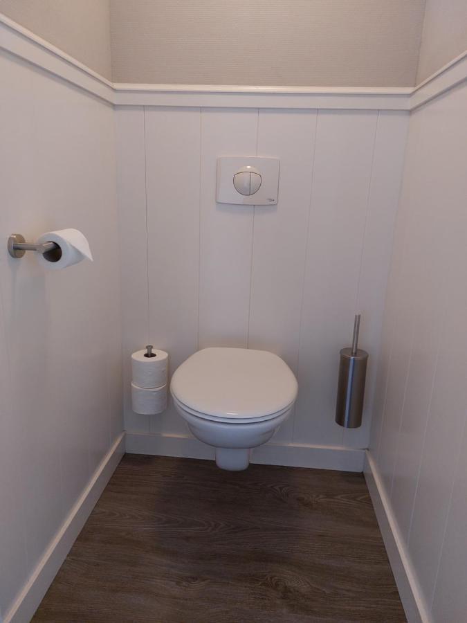 Appartement met inpandig balkon, 150 meter verwijderd van strand en centrum Zoutelande Buitenkant foto